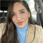 Titulada en ADE y en Derecho, tengo 31 años y resido en Alovera, puedo dar clases a niños/as de la ESO o bachiller